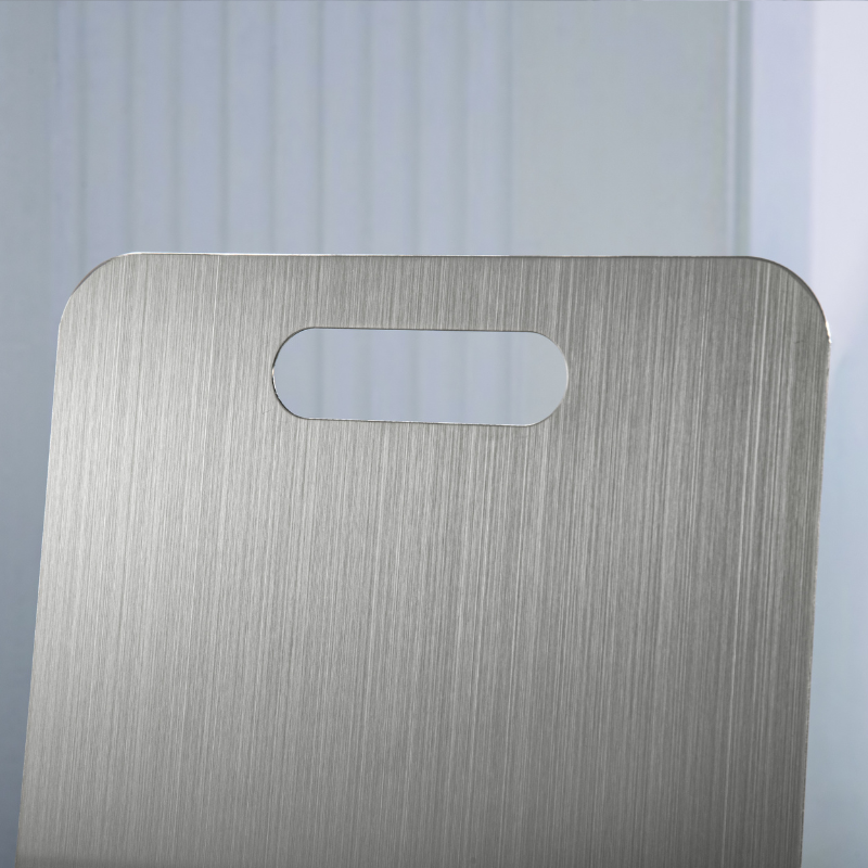 VelaroBoard™ Titanium Cutting Board