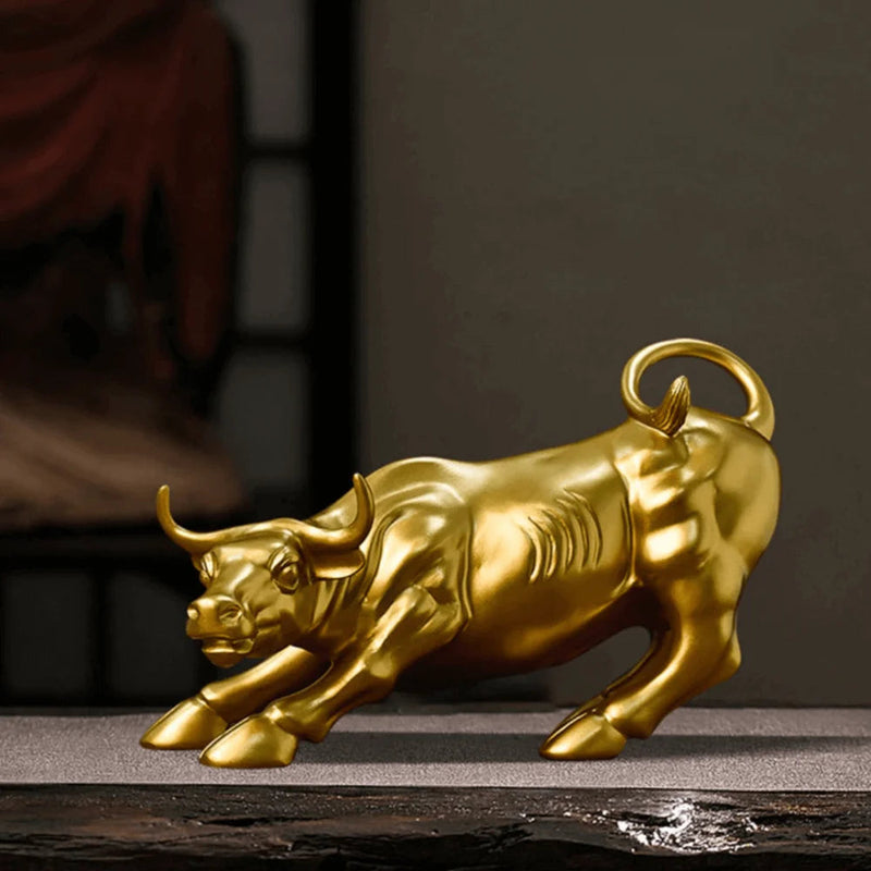 Golden Wall Street Bull Sculpture - Velaro™